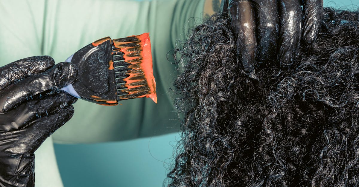 Using Natural Dyes for Vibrant Hair Colour Options